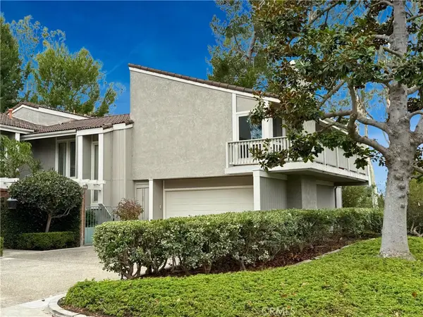 22 Rocky Knoll, Irvine, CA 92612