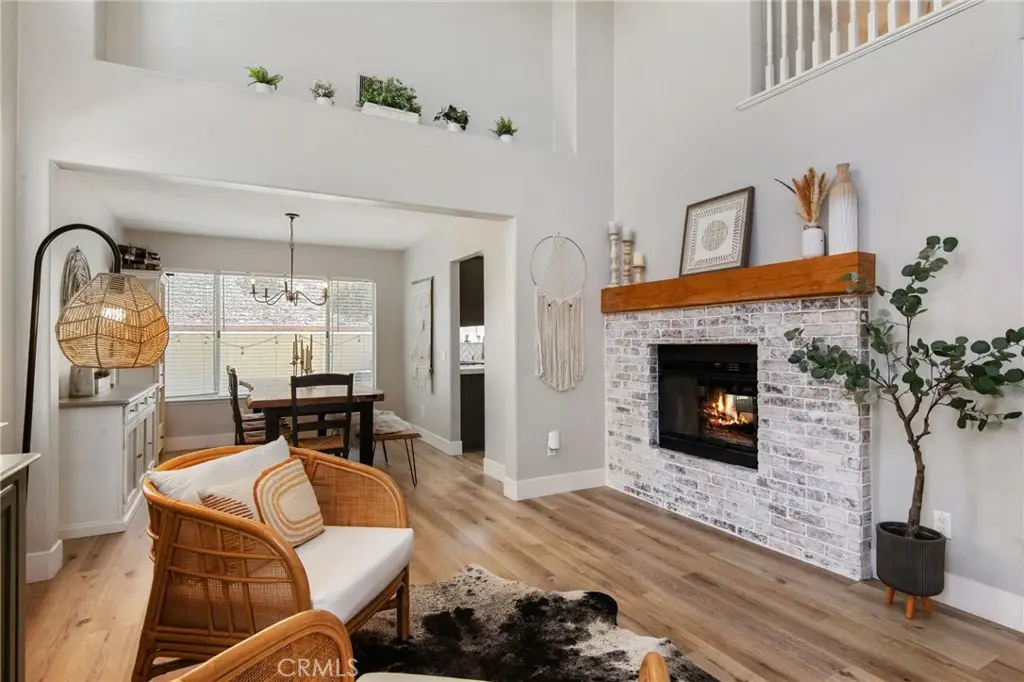 40456 Windsor, Temecula, CA 92591 - #1