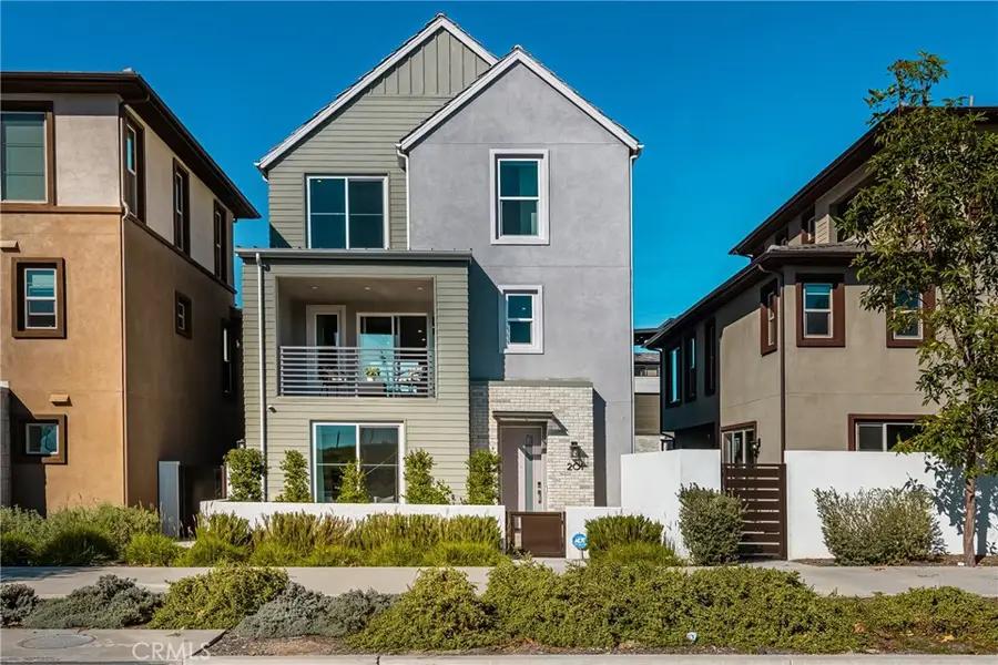 201 Lynx, Irvine, CA 92618 - #2