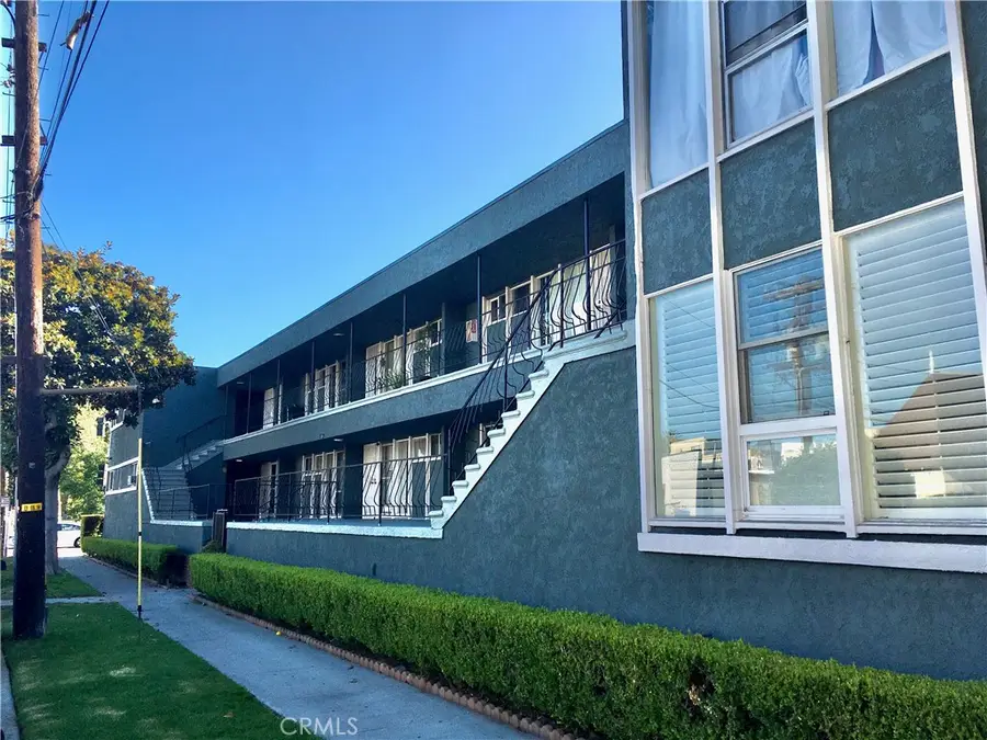 231 Junipero Avenue #12, Long Beach, CA 90803 - #2