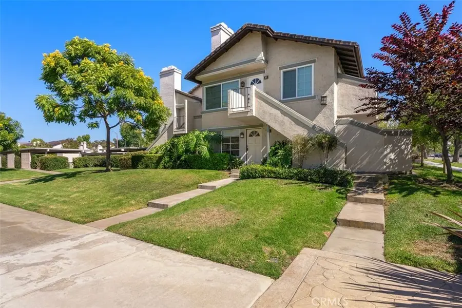 34 Exeter, Irvine, CA 92612 - #3