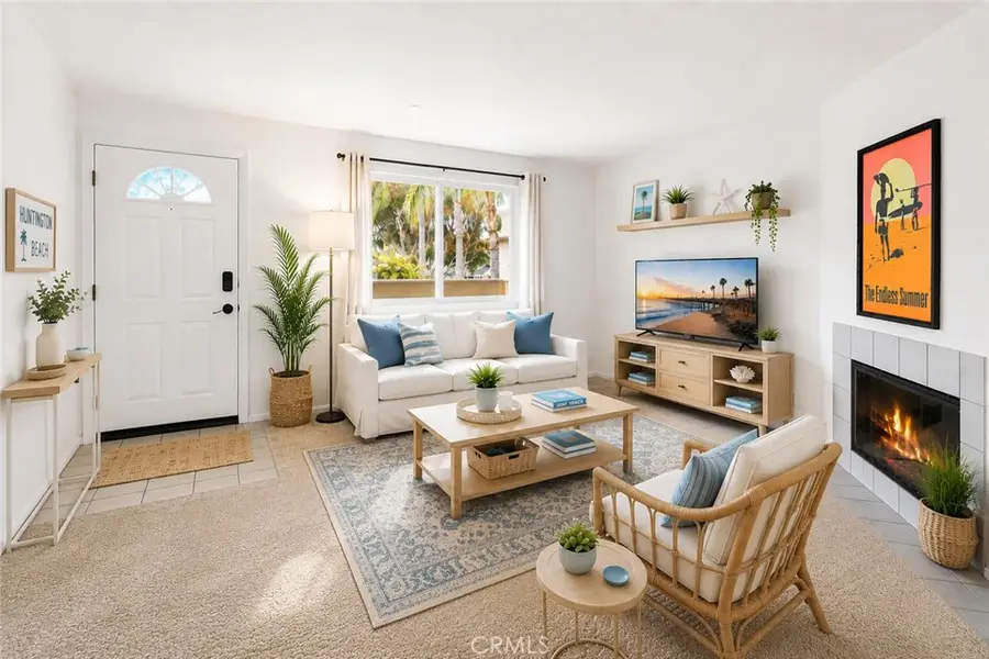 606 Lake Street #23, Huntington Beach, CA 92648 - #3