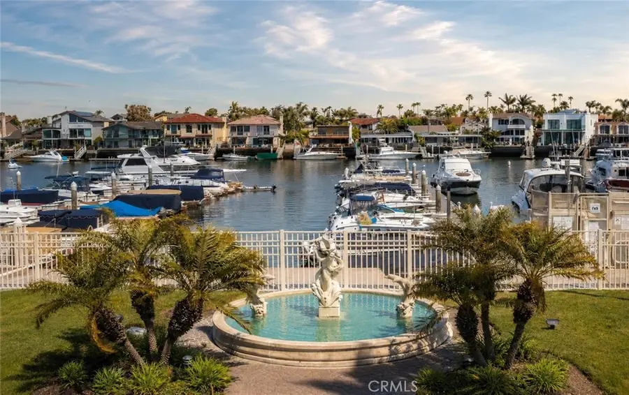 4167 Warner Avenue, Huntington Beach, CA 92649 - #2