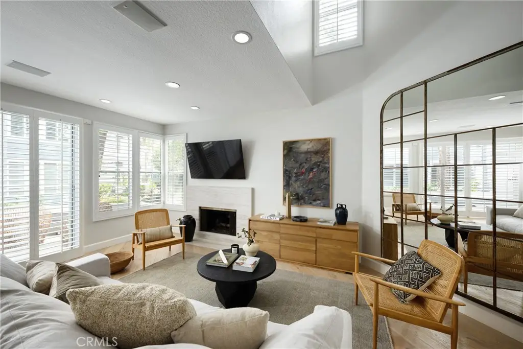 206 Hartford, Newport Beach, CA 92660 - #1