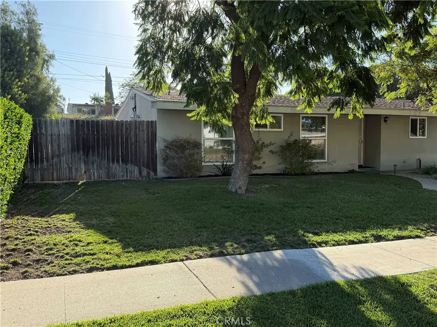 545 E Gainsborough Road, Thousand Oaks, CA 91360 - #2