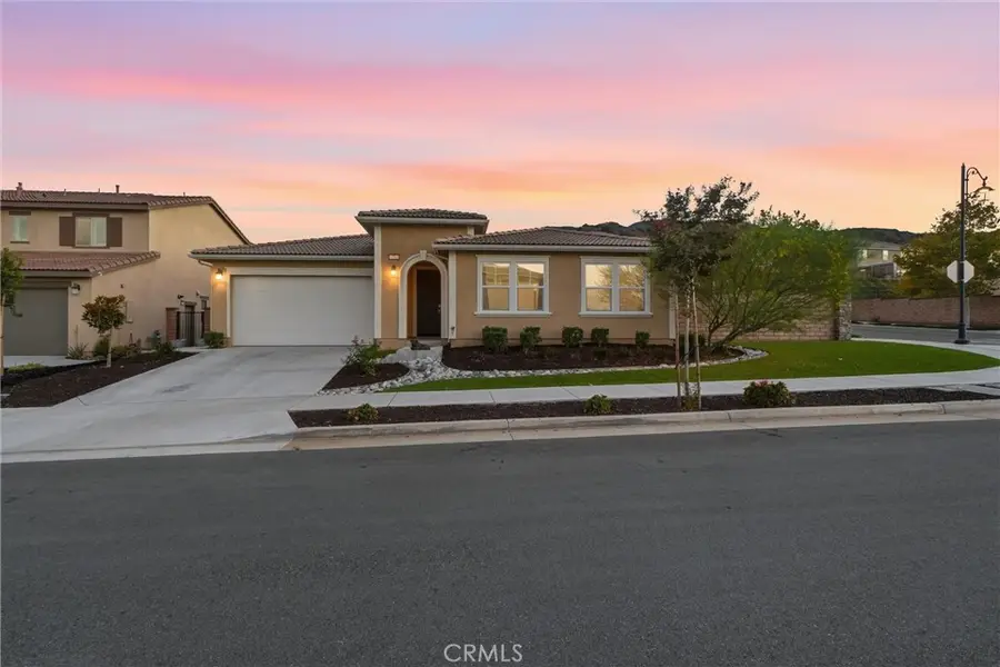 2792 Chad Zeller, Corona, CA 92882 - #2