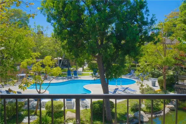 16951 Millpond Lane #51, Huntington Beach, CA 92647