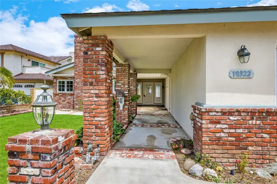 18922 Gregory Lane, Huntington Beach, CA 92646 - #3