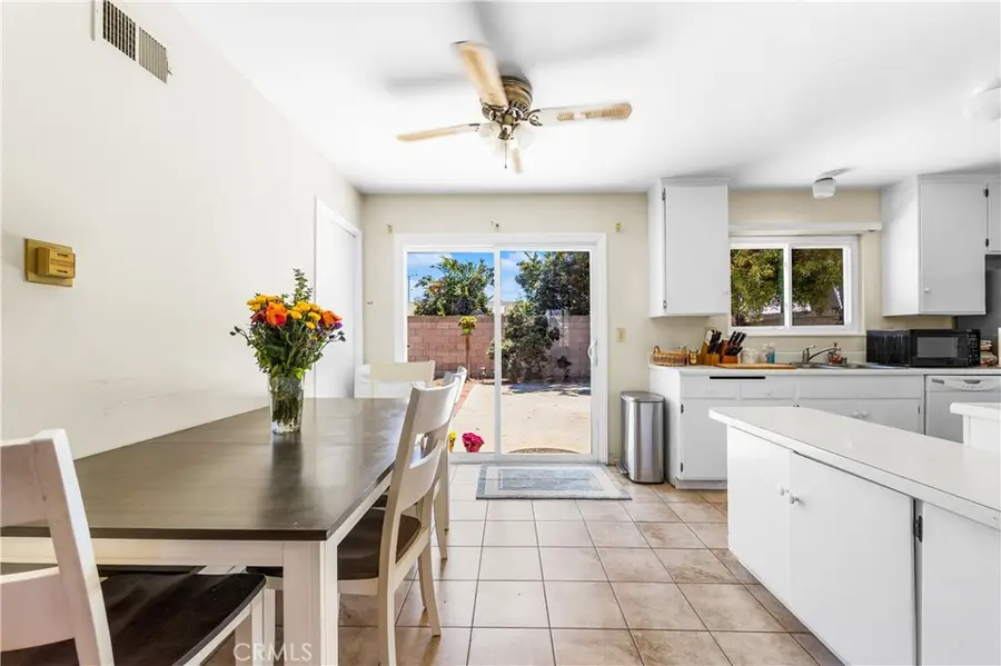 5652 Harold Pl, Huntington Beach, CA 92647 - #3