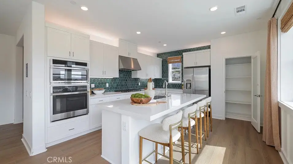 2148 Aneto Way, Santa Paula, CA 93060 - #1