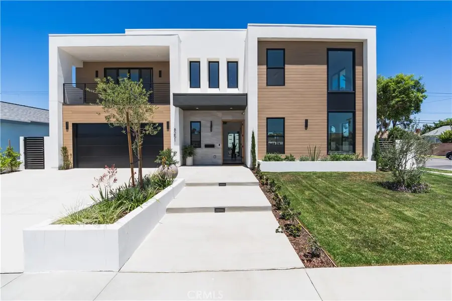 8251 Friesland Drive, Huntington Beach, CA 92646 - #3