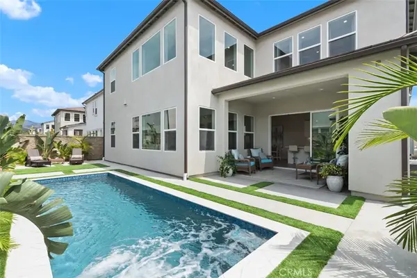 111 Edna Parkway, Lake Forest, CA 92630