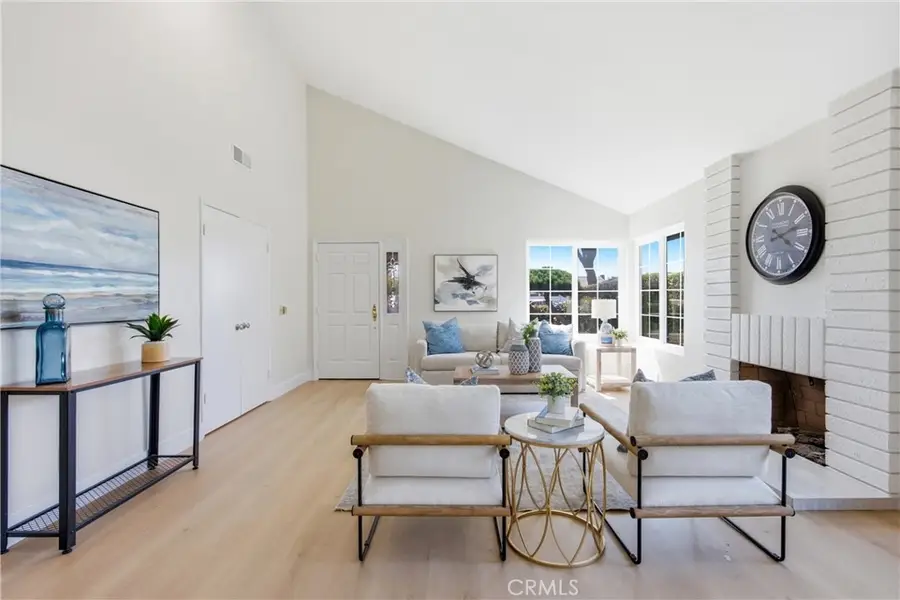17982 Los Pesos Circle, Fountain Valley, CA 92708 - #3