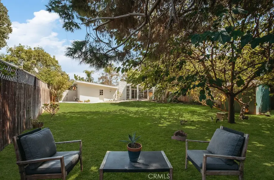 379 Walnut Street, Costa Mesa, CA 92627 - #2