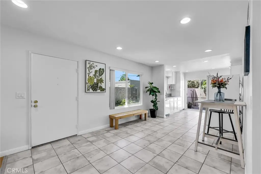 2142 W Liverpool Lane, Anaheim, CA 92804 - #1