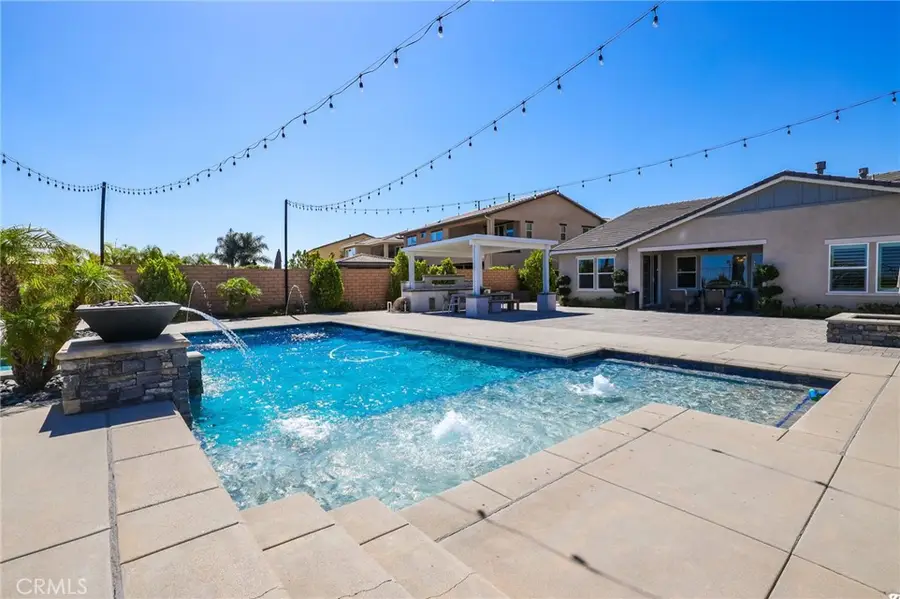 2627 Chad Zeller, Corona, CA 92882 - #2
