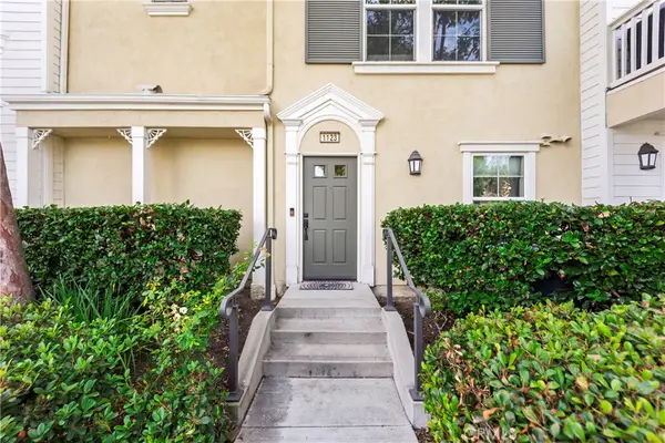 1123 Abelia, Irvine, CA 92606