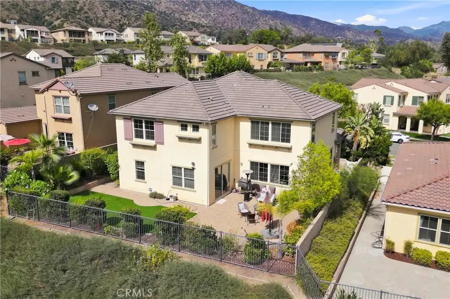 858 E Manresa, Azusa, CA 91702 - #2