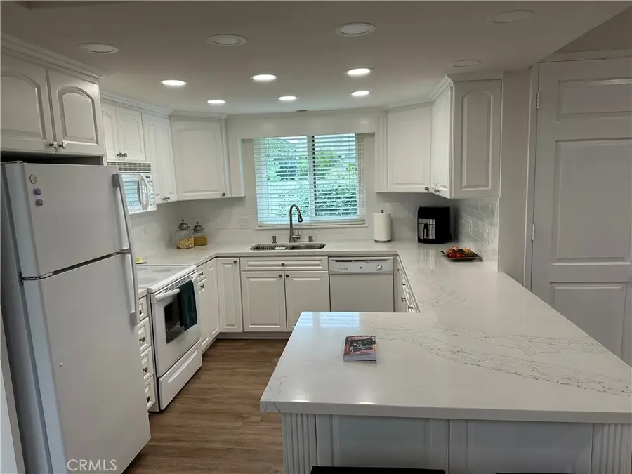370 Avenida Castilla #B, Laguna Woods, CA 92637 - #3