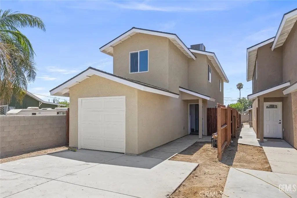1417 Oregon, Bakersfield, CA 93305 - #1