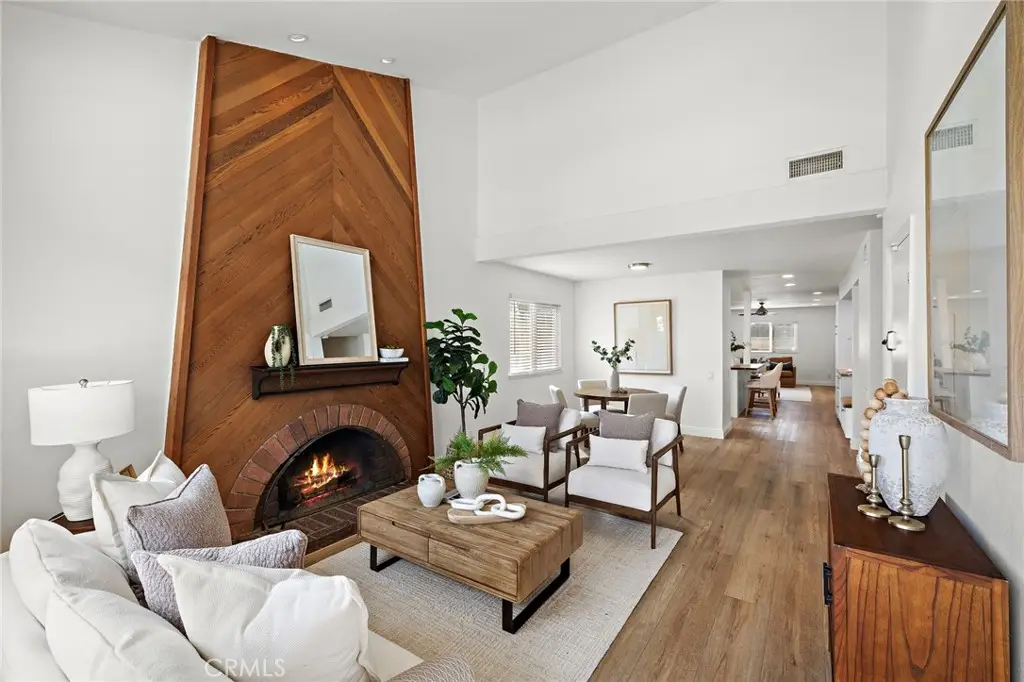 23321 Via Ronda, Mission Viejo, CA 92691 - #1