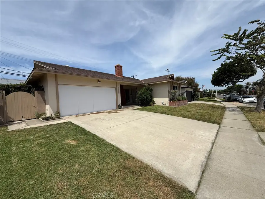 16451 Rhone, Huntington Beach, CA 92647 - #3