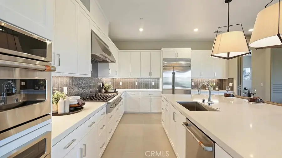 29786 Camino La Cumbre, Valencia, CA 91354 - #3