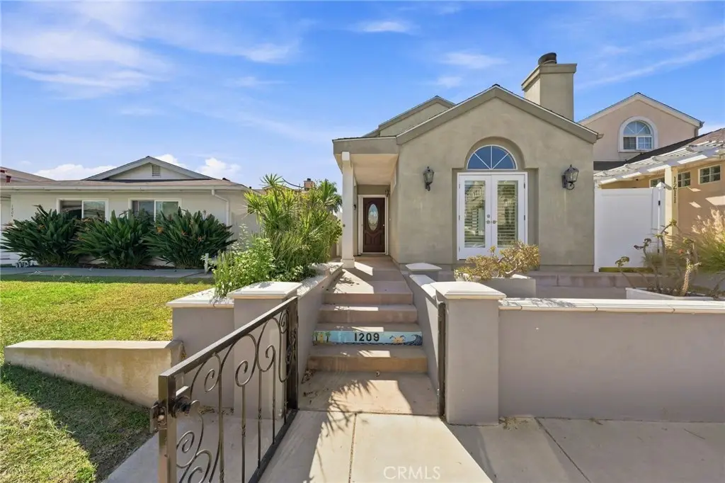 1209 Huntington Street, Huntington Beach, CA 92648 - #1