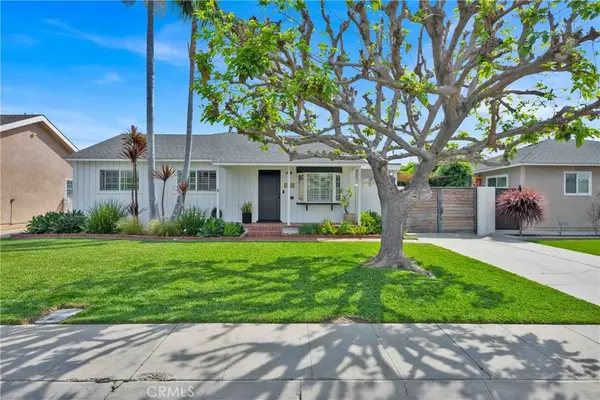 2226 Senasac, Long Beach, CA 90815