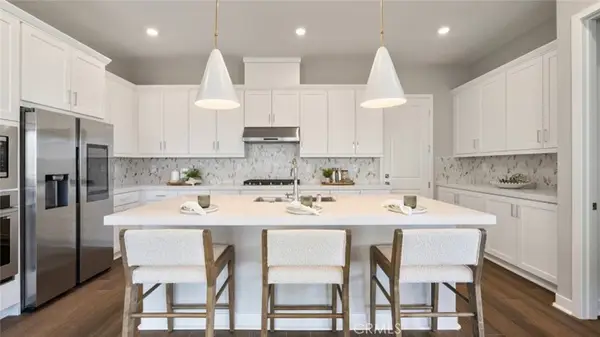 24488 Viacobija, Valencia, CA 91354