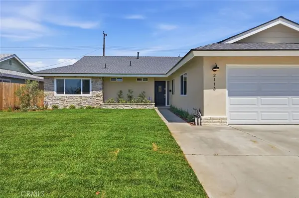 2113 S Forest, Santa Ana, CA 92704