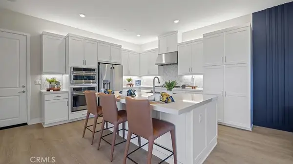 27308 Fox Den Place, Valencia, CA 91381