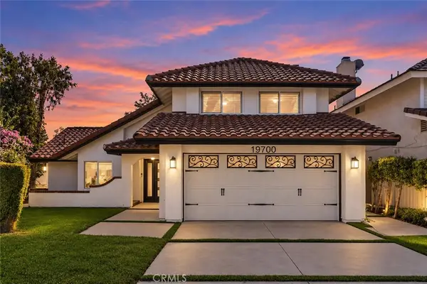 19700 Lull, Winnetka, CA 91306