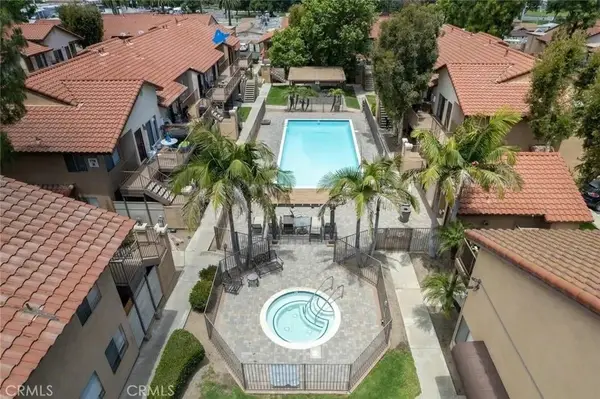 768 La Tierra #I-201, Corona, CA 92879