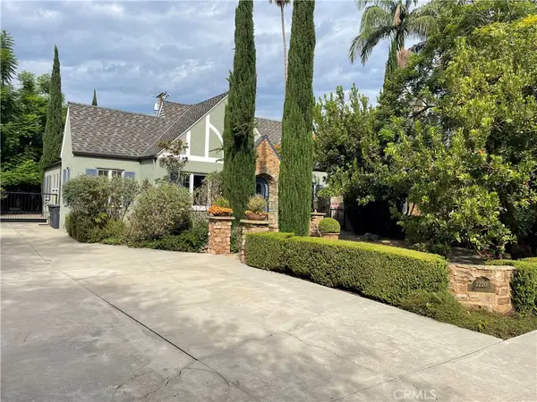 2220 Greenleaf Street, Santa Ana, CA 92706