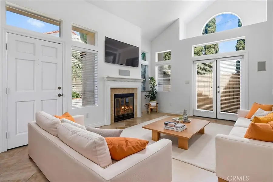 2575 Elden Avenue #3, Costa Mesa, CA 92627 - #2
