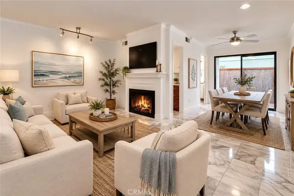 229 W Wilson Street #10, Costa Mesa, CA 92627