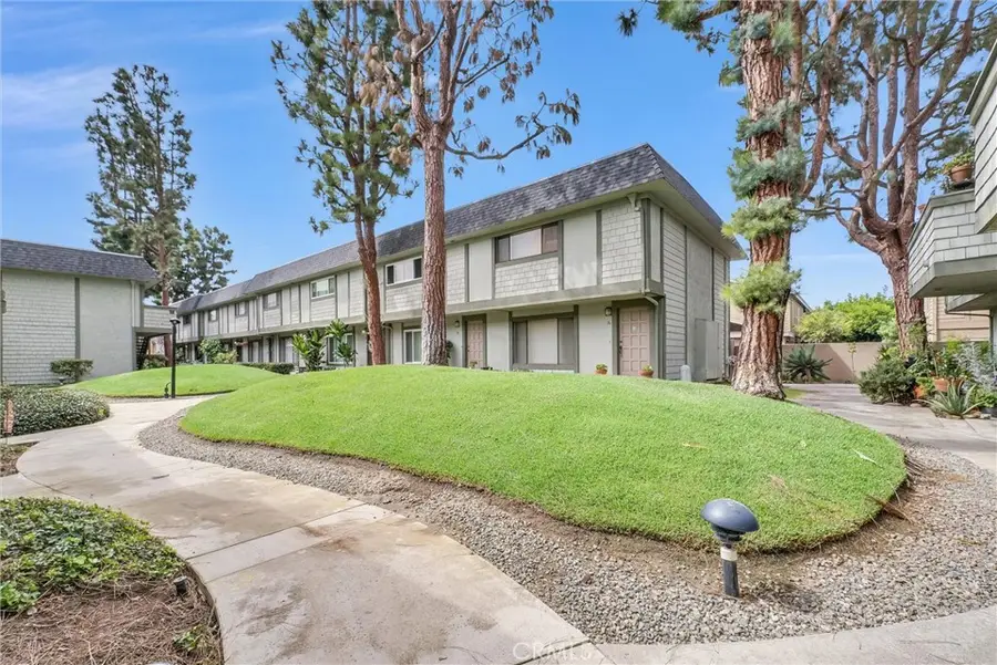 229 W Wilson Street #10, Costa Mesa, CA 92627 - #2