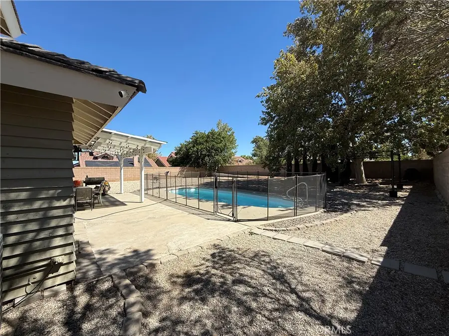 42534 61st W, Quartz Hill, CA 93536 - #2