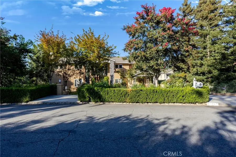 1377 Knoll Road, Redlands, CA 92373 - #3