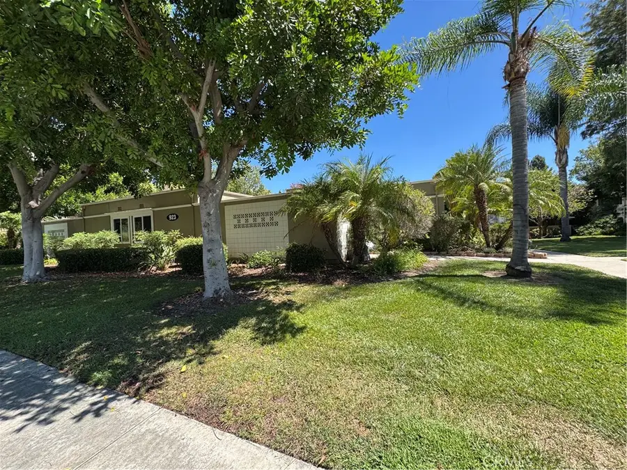 923 Avenida Majorca #D, Laguna Woods, CA 92637 - #2
