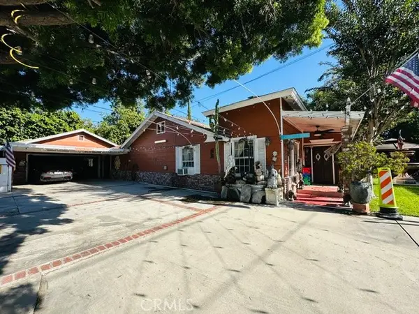 1576 W Orangewood, Anaheim, CA 92802