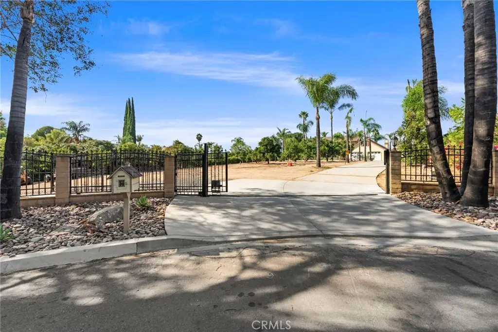 18750 Lamar Court, Riverside, CA 92508 - #1