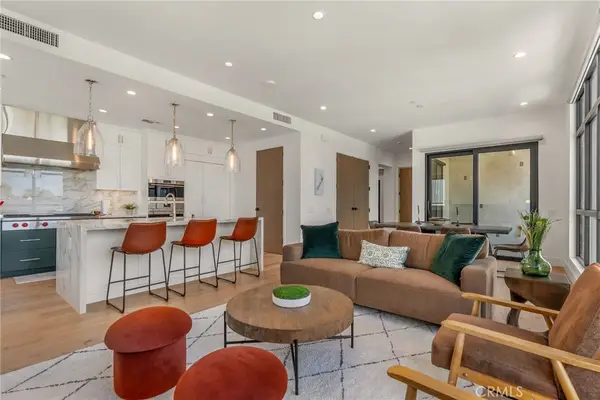 4281 Uptown Newport Drive #4, Newport Beach, CA 92660