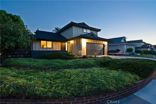 6972 Laurelhurst, Huntington Beach, CA 92647