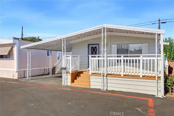 2060 Newport Boulevard #21, Costa Mesa, CA 92627