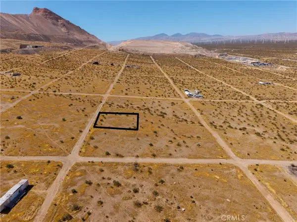 3 Comstock Avenue, Mojave, CA 93501