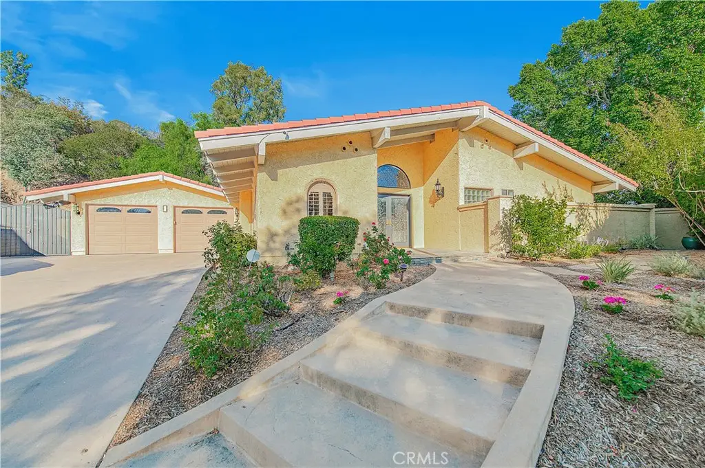 821 Guanajuato Drive, Claremont, CA 91711 - #1