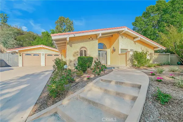 821 Guanajuato Drive, Claremont, CA 91711