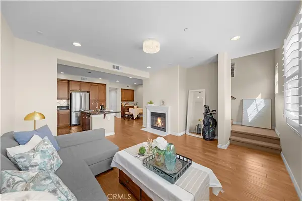80 Full Moon, Irvine, CA 92618